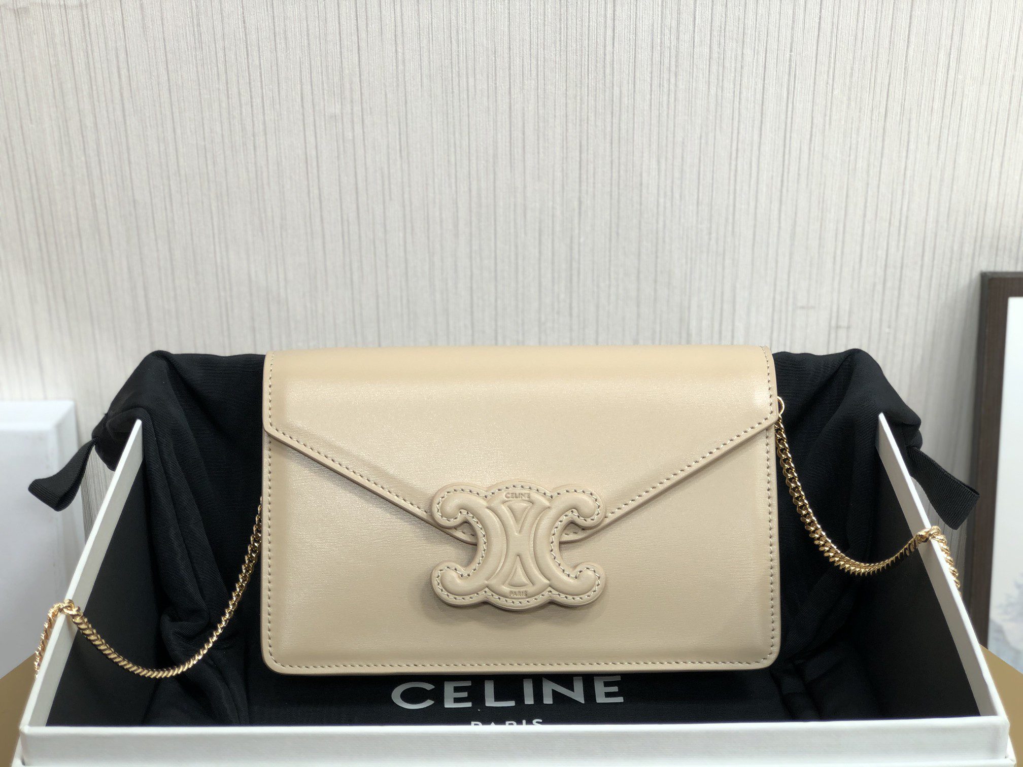 Celine Wallet On Chain Triomphe Beige For Women 7in/19cm 