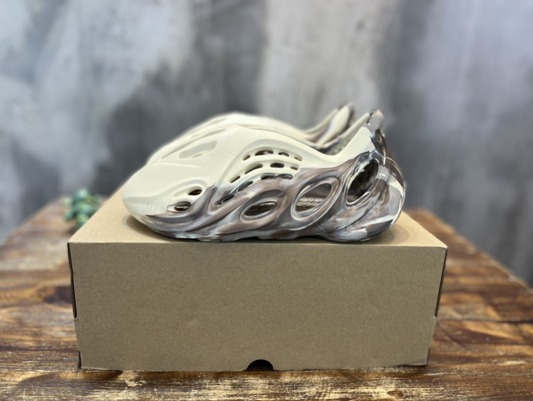 adidas yeezy Foam Runner Mix Cream Clay For Men GX8774