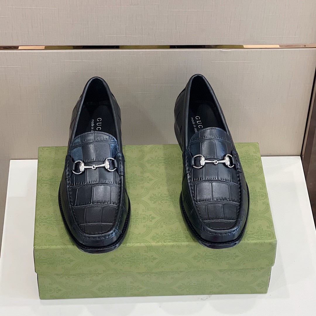 Gucci Men’s 1953 Horsebit Crocodile Loafer Black For Men 644724