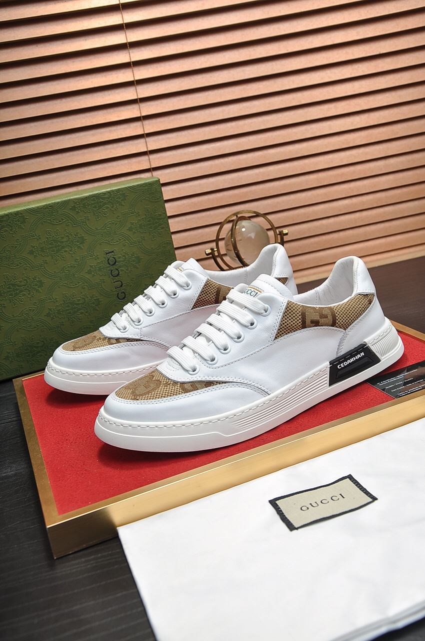 Gucci Men’s Gucci Sneakers With Cedakhan White For Men