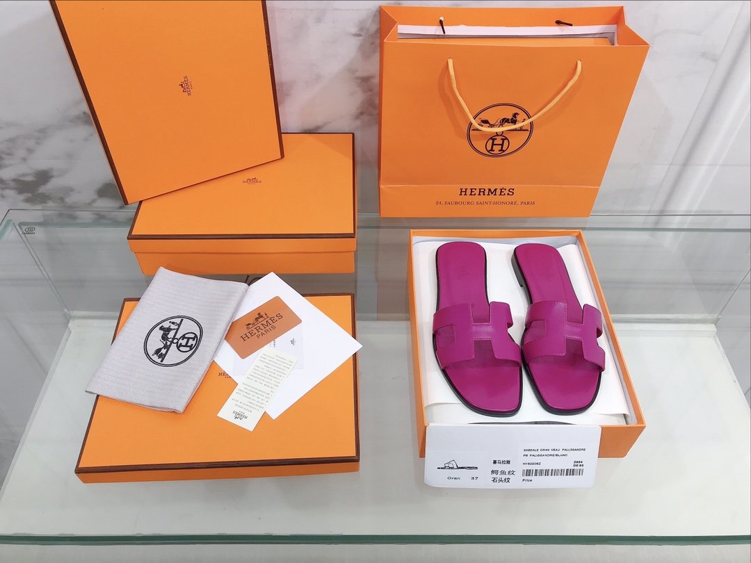 Hermes Oran Sandal Pink For Women