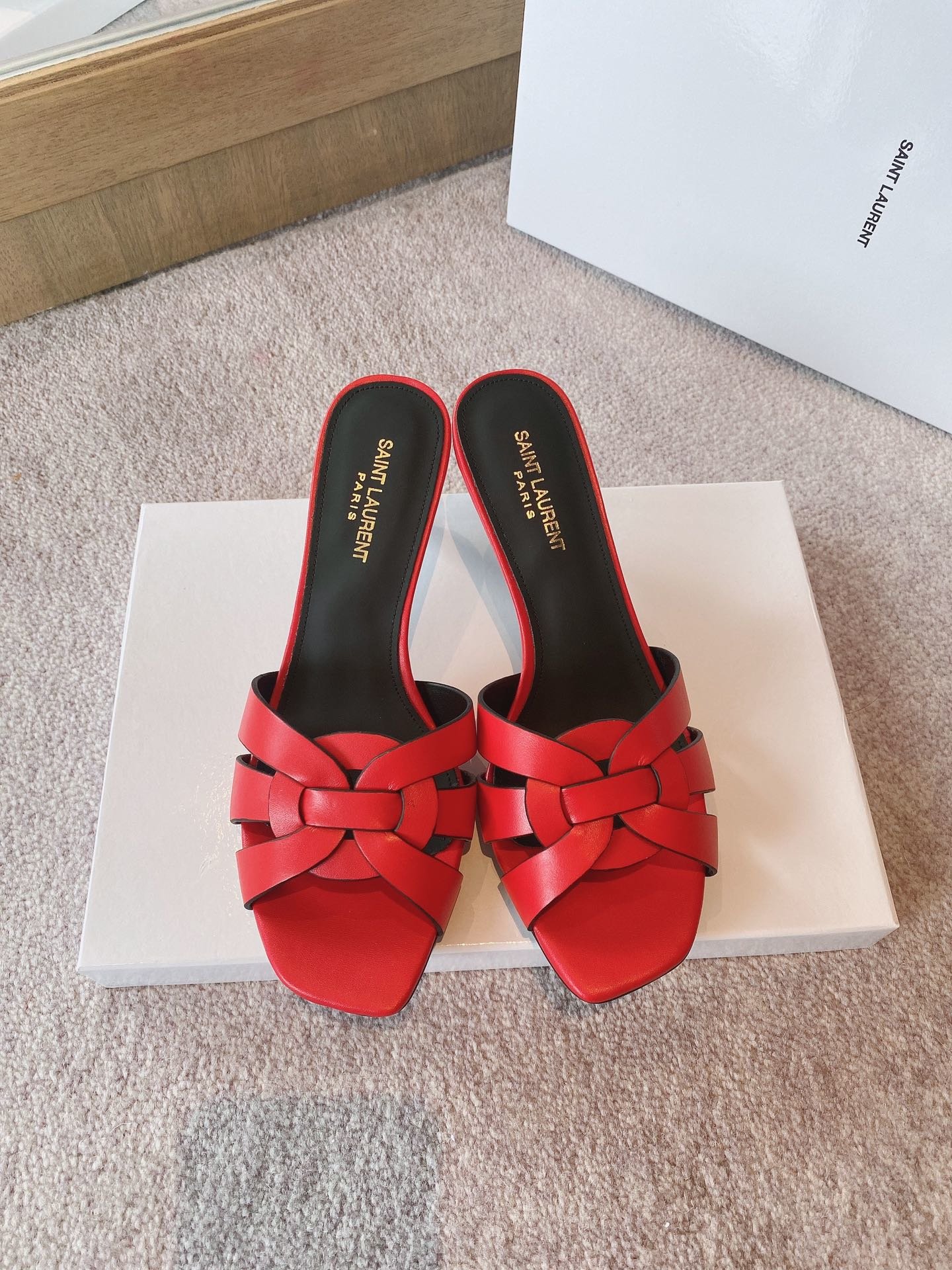 red-18.jpg