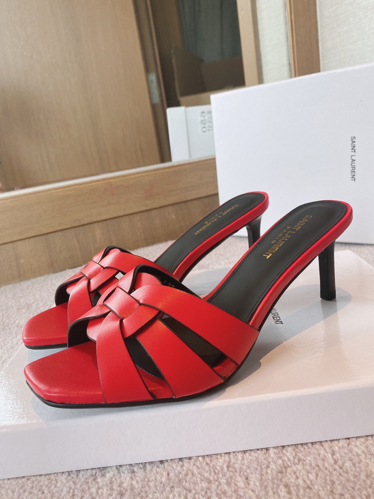 red-18.jpg